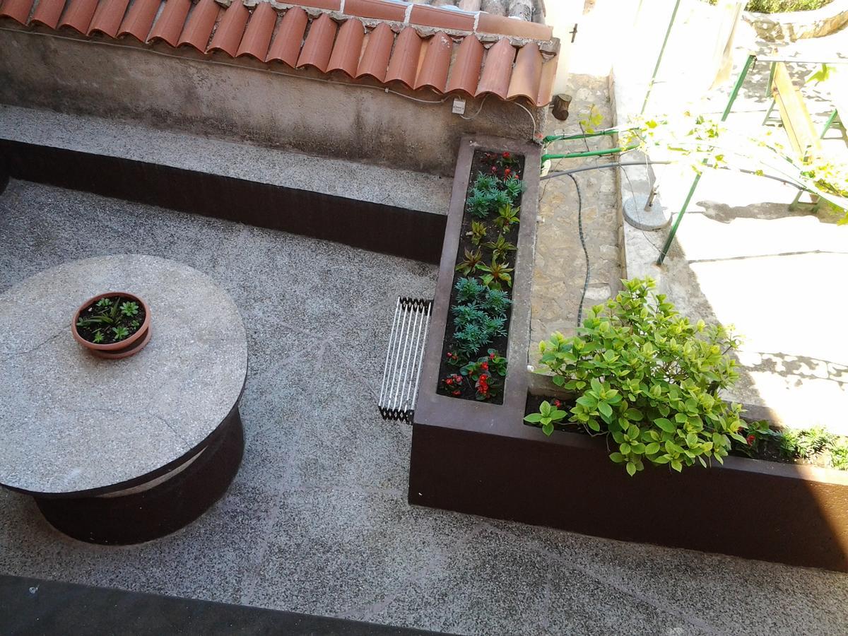 Mira Apartment